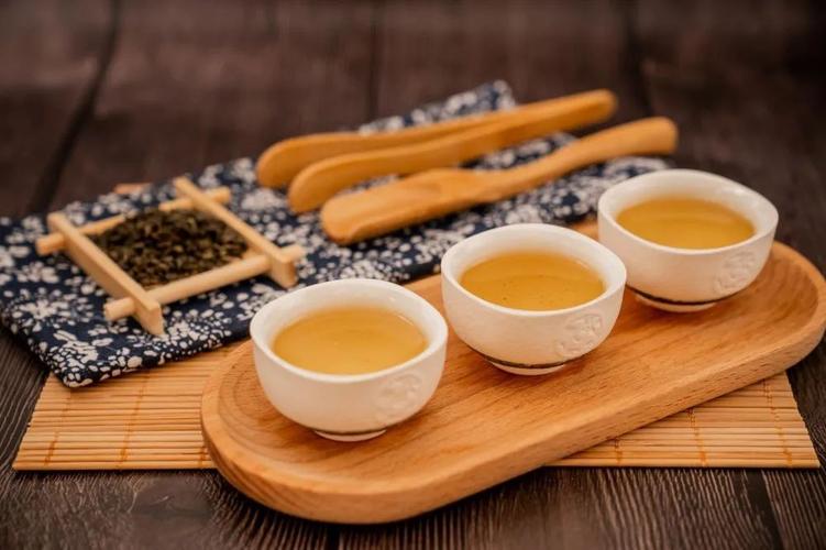 泡茶水温多少度适宜？泡茶水需要烧开沸腾吗？