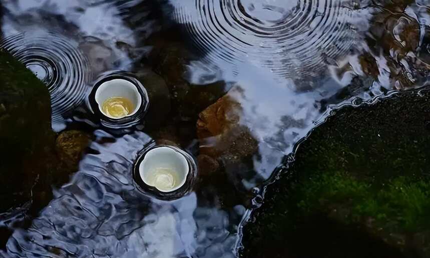 古人将泡茶之水分三六九等，雪水只能排第三